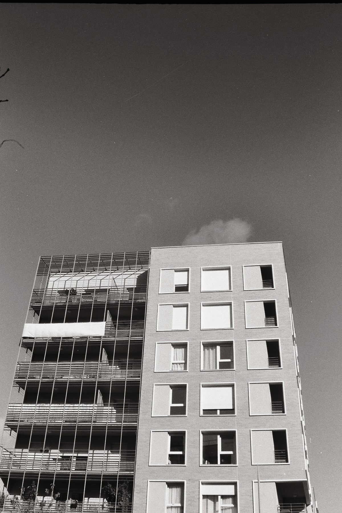 photo argentique d'un immeuble