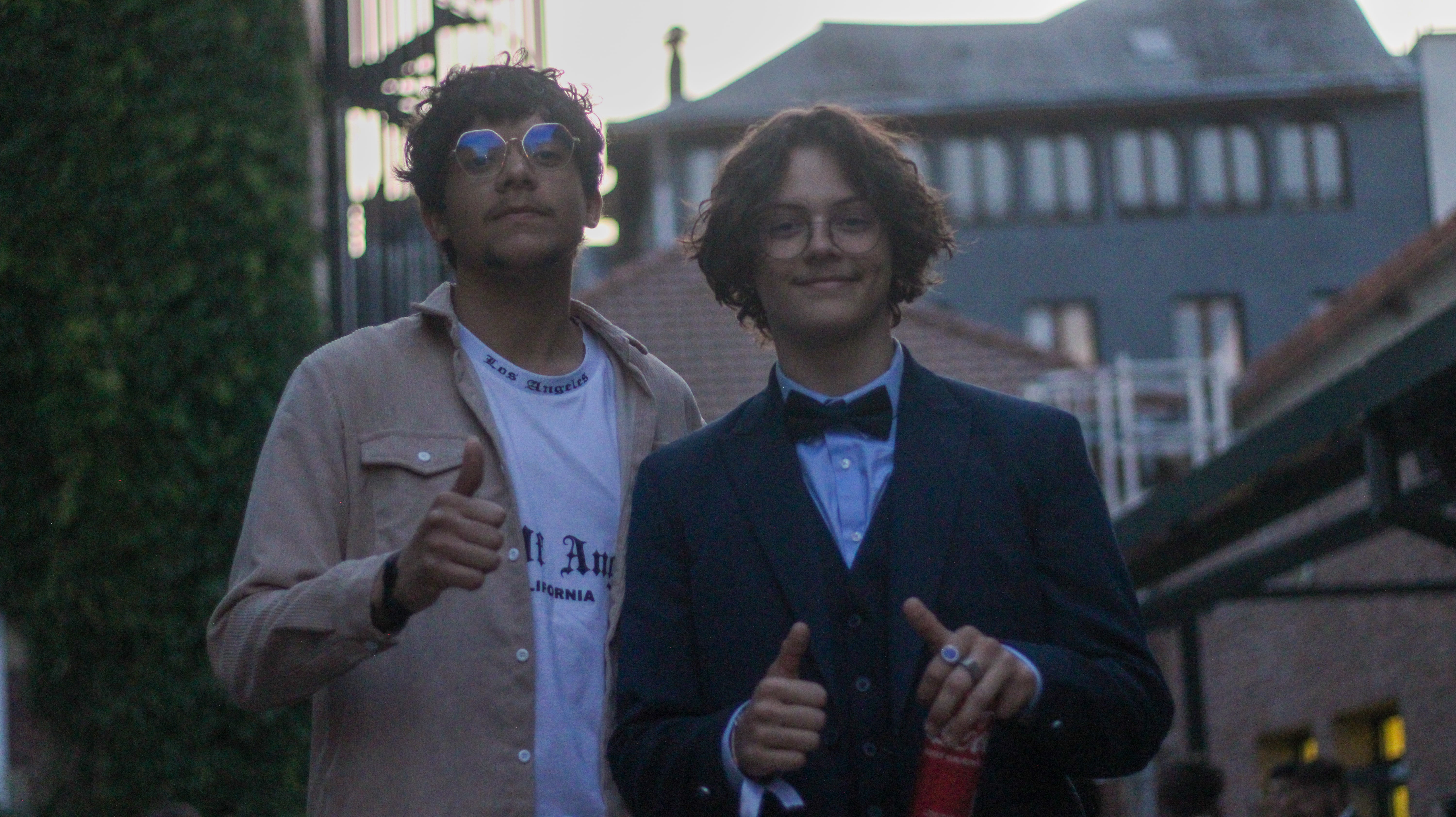 photo de 2 jeunes hommes